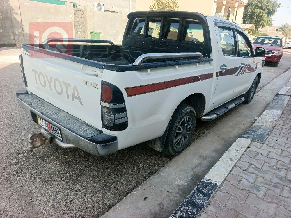 تويوتا هايلوكس